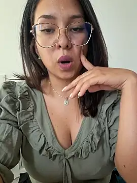 ISABELLA-24  online show from February 26, 2026, 4:39 pm