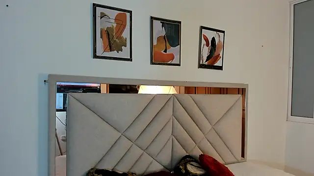 Snapshot of AmberQueen1 chatting on February 16, 2026, 12:12 pm AmberQueen1 online show from February 16, 2026, 12:12 pm