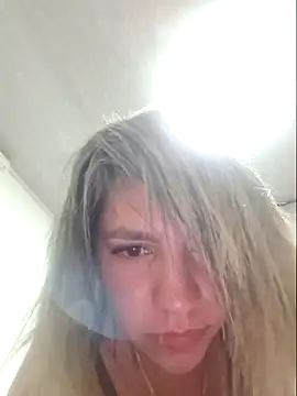 Snapshot of Ambar_Cortes chatting on February 7, 2026, 7:45 am Ambar Cortes online show from February 7, 2026, 7:45 am