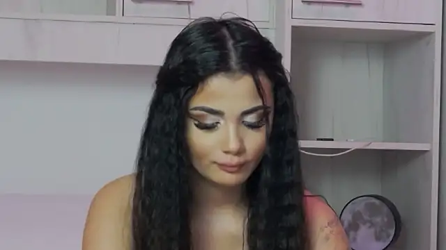 Snapshot of MayaMadison chatting on February 3, 2026, 9:31 pm MayaMadison online show from February 3, 2026, 9:31 pm