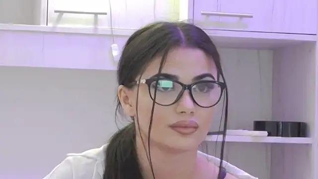 Snapshot of MayaMadison chatting on February 16, 2026, 2:46 pm MayaMadison online show from February 16, 2026, 2:46 pm