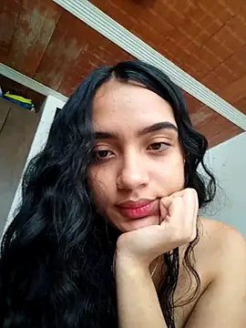 cynliu online show from April 13, 2026, 5:51 pm