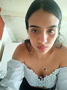 cynliu online show from April 15, 2026, 3:19 pm