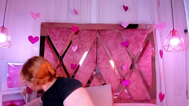 shantal cooper  online show from February 19, 2026, 7:10 pm