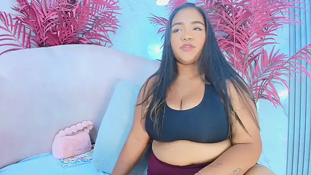 Snapshot of EmmaLebrun chatting on April 9, 2026, 3:28 am EmmaLebrun online show from April 9, 2026, 3:28 am