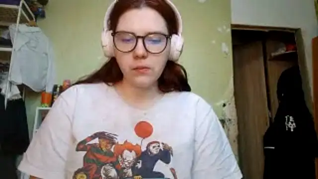 Snapshot of VannessaDillenbeck chatting on February 13, 2026, 10:44 am VannessaDillenbeck online show from February 13, 2026, 10:44 am