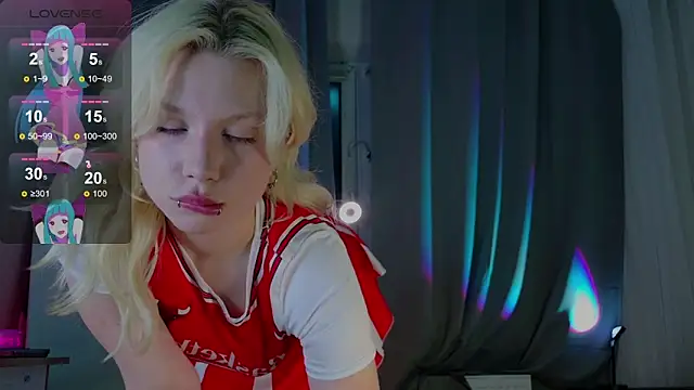 BladeSonya online show from April 5, 2026, 6:49 pm