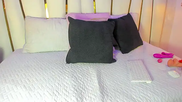 SofiaGlow  online show from February 27, 2026, 3:17 am