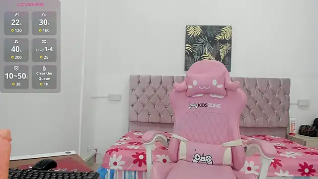 thaliaa smith1 online show from February 21, 2026, 9:49 pm