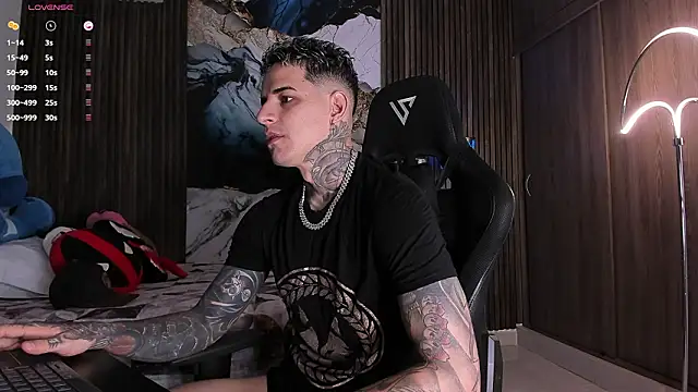 trisstann  online show from March 13, 2026, 4:24 pm