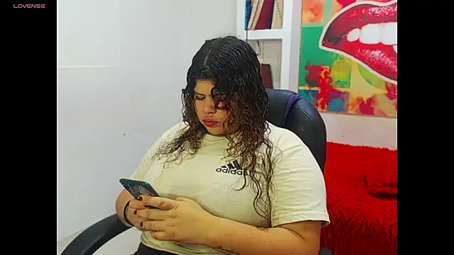 Snapshot of Cloe_r chatting on February 11, 2026, 8:25 pm Cloe r online show from February 11, 2026, 8:25 pm