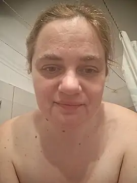 VitniKis online show from February 4, 2026, 8:25 pm