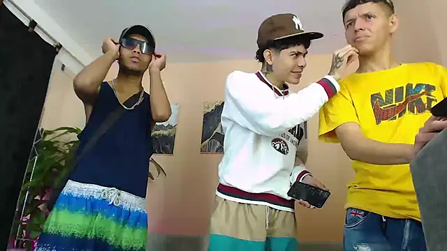 DesiresOfOlympus  online show from February 12, 2026, 11:22 pm