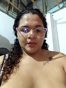 Snapshot of AdinaSkaly chatting on February 22, 2026, 10:08 pm AdinaSkaly online show from February 22, 2026, 10:08 pm