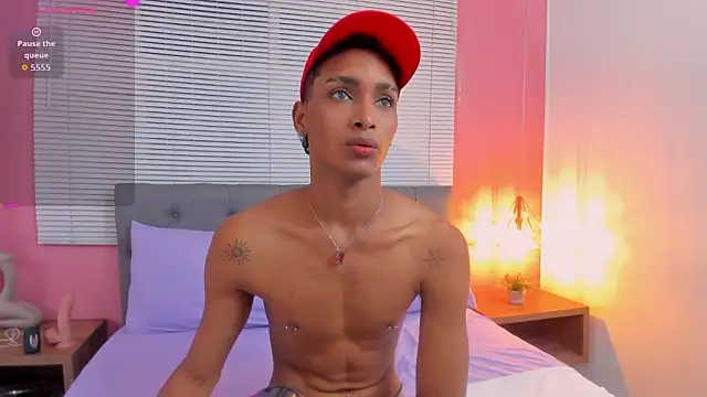 drako18  online show from February 24, 2026, 3:26 am