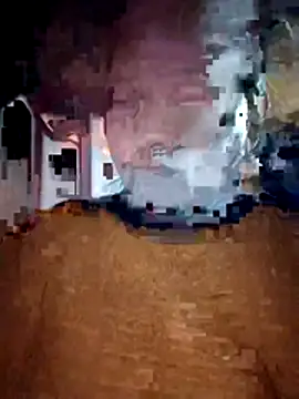 quynhbupbe11 online show from February 3, 2026, 5:27 am