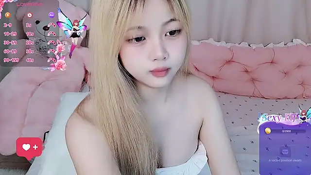 -Anya-666- online show from April 16, 2026, 8:09 pm