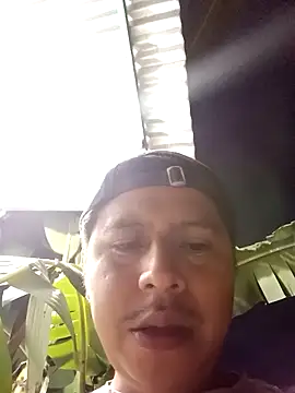 Snapshot of elburrotio chatting on April 14, 2026, 11:27 am elburrotio online show from April 14, 2026, 11:27 am