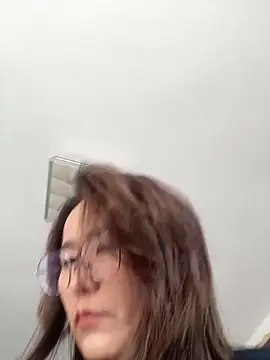 Snapshot of Youyou_12 chatting on February 6, 2026, 6:51 am Youyou 12 online show from February 6, 2026, 6:51 am