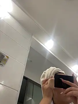 Snapshot of Youyou_12 chatting on February 8, 2026, 8:18 am Youyou 12 online show from February 8, 2026, 8:18 am