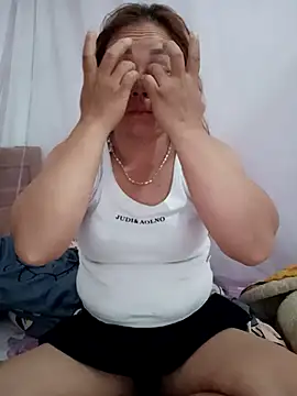 neyney110 online show from April 2, 2026, 8:50 pm