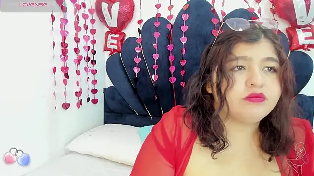 dahlialee online show from February 5, 2026, 12:10 pm