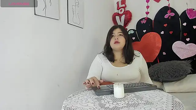 dahlialee online show from February 14, 2026, 11:40 am