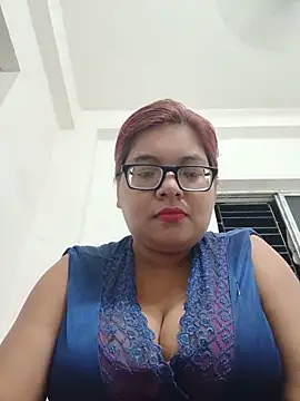 Elie Hallway online show from June 20, 2026, 6:33 pm