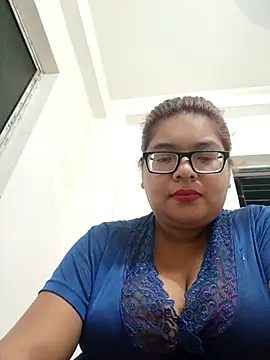 Elie Hallway online show from July 18, 2026, 6:23 pm