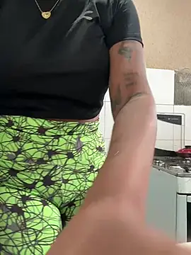 Manu Manu05 online show from April 8, 2026, 5:13 pm