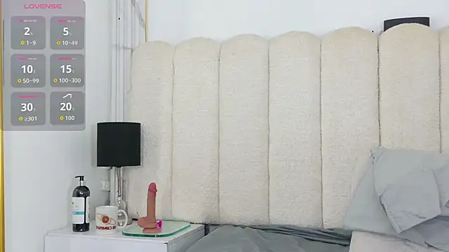 Snapshot of Abi_dolll chatting on February 10, 2026, 12:31 pm Abi dolll online show from February 10, 2026, 12:31 pm