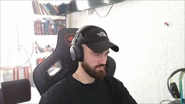 Snapshot of _Mostly_ chatting on March 27, 2026, 6:30 am Mostly online show from March 27, 2026, 6:30 am