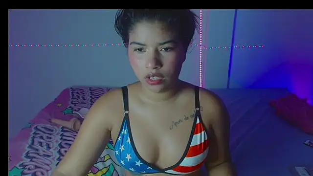 Snapshot of Charlothe_18 chatting on February 20, 2026, 6:26 am Charlothe 18 online show from February 20, 2026, 6:26 am