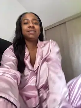 amara queen  online show from July 13, 2026, 2:42 pm