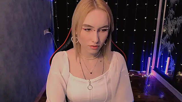 Snapshot of crybambi chatting on February 18, 2026, 7:15 am crybambi online show from February 18, 2026, 7:15 am