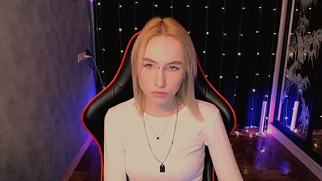 Snapshot of crybambi chatting on February 19, 2026, 9:49 am crybambi online show from February 19, 2026, 9:49 am