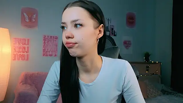 Snapshot of Vexnexe chatting on February 6, 2026, 5:12 am Vexnexe online show from February 6, 2026, 5:12 am