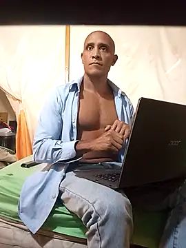 djmorenoo online show from March 6, 2026, 5:09 pm