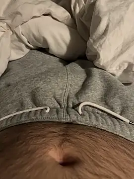 Snapshot of showtimebobby2424 chatting on February 28, 2026, 7:20 am showtimebobby2424 online show from February 28, 2026, 7:20 am