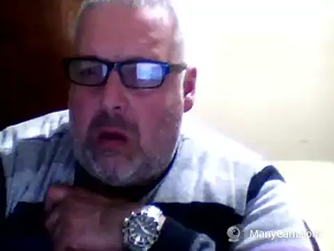 swichcassanesi online show from April 15, 2026, 7:21 pm