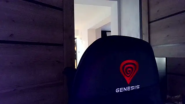 Snapshot of karlaluuvv chatting on April 8, 2026, 4:18 pm karlaluuvv online show from April 8, 2026, 4:18 pm