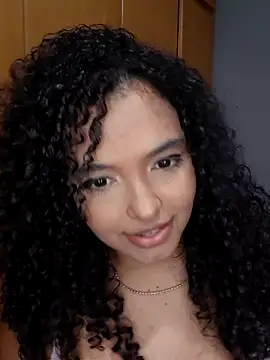 Snapshot of pandinhagamer chatting on February 25, 2026, 1:37 am pandinhagamer online show from February 25, 2026, 1:37 am