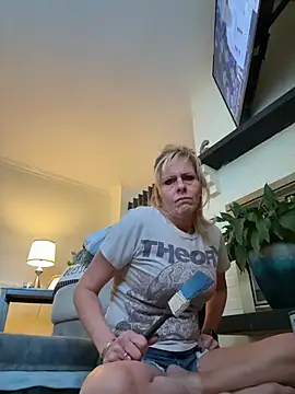 Snapshot of FireAfterDark chatting on February 22, 2026, 10:08 pm FireAfterDark online show from February 22, 2026, 10:08 pm