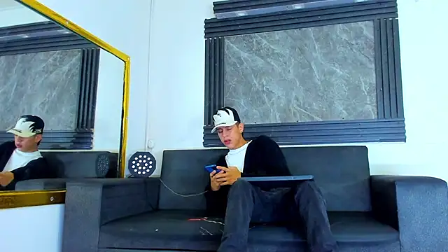 Dominic 26 online show from February 8, 2026, 5:22 am