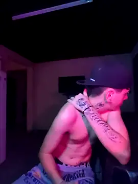 Snapshot of sableye21 chatting on April 1, 2026, 5:30 am sableye21 online show from April 1, 2026, 5:30 am