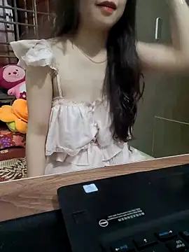 Snapshot of NinaKey chatting on June 8, 2026, 3:23 pm NinaKey online show from June 8, 2026, 3:23 pm