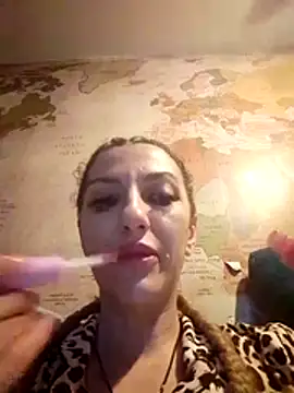 Snapshot of LannaQuinn chatting on February 1, 2026, 7:07 am LannaQuinn online show from February 1, 2026, 7:07 am