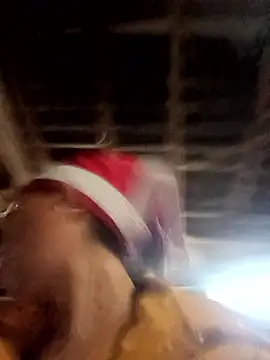 hot-luna- online show from February 9, 2026, 6:50 am