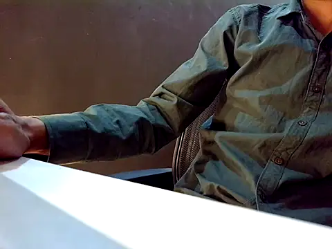 Indian-gentleman teen online show from March 4, 2026, 3:40 pm