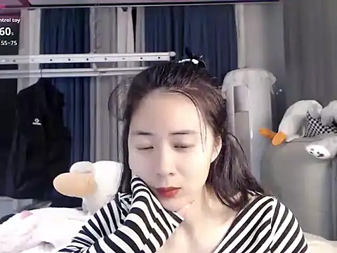 Tsuki-y online show from February 22, 2026, 3:10 pm